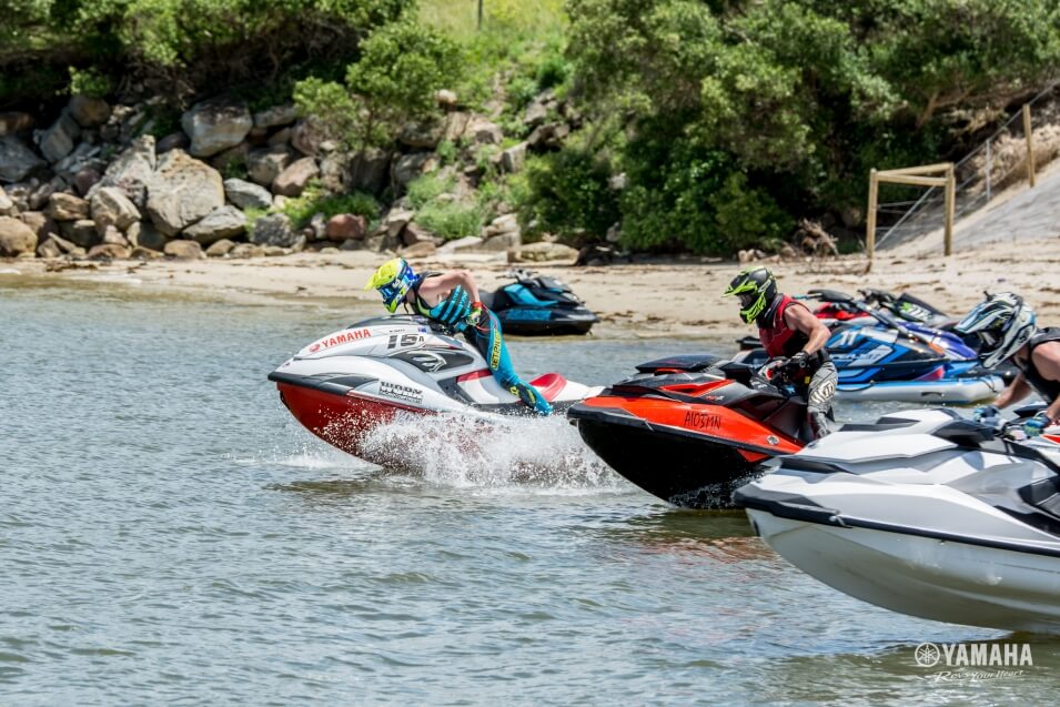 Race Report Yamaha FZR wins at NSW Aqua X | Yamaha Motor Australia