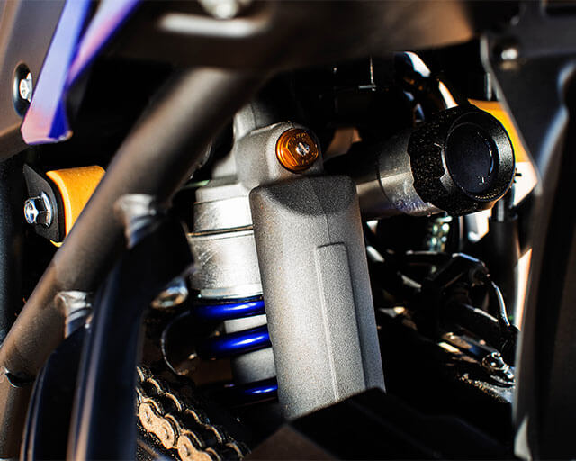 Aluminium piggyback rear shock                                                                                                                                                                                                                            