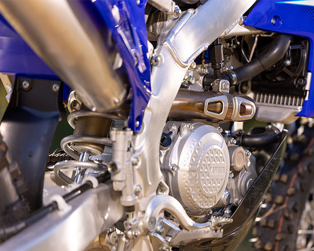 Bilateral beam frame                                                                                                                                                                                                                                      