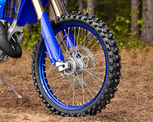 Enduro-specific wheels and tyres                                                                                                                                                                                                                          