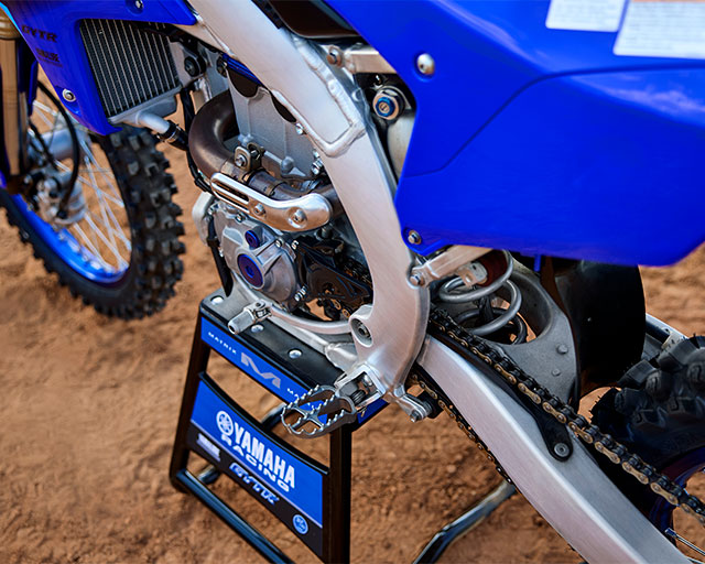 Aluminium bilateral beam frame                                                                                                                                                                                                                            