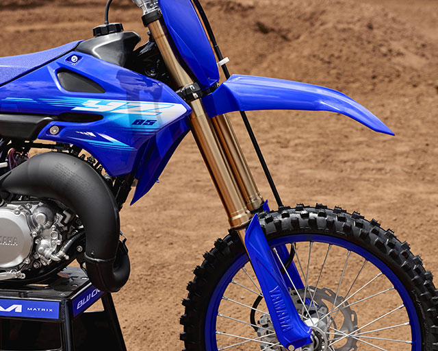 Fully adjustable front forks                                                                                                                                                                                                                              
