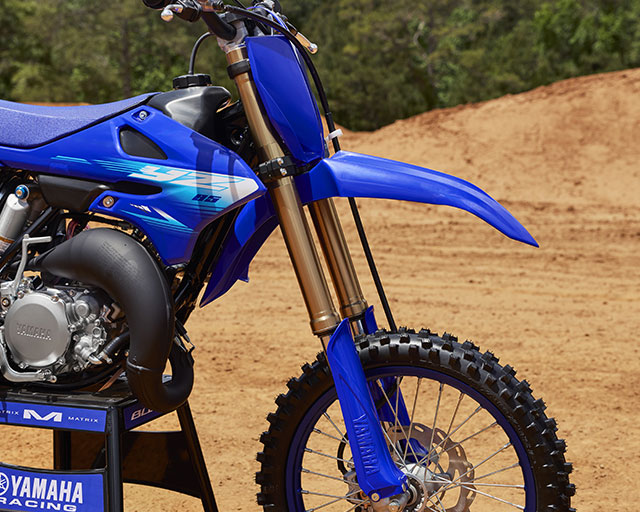 Fully adjustable front forks                                                                                                                                                                                                                              