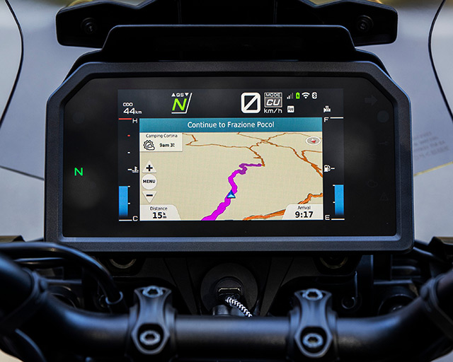 Connectivity & Navigation                                                                                                                                                                                                                                 