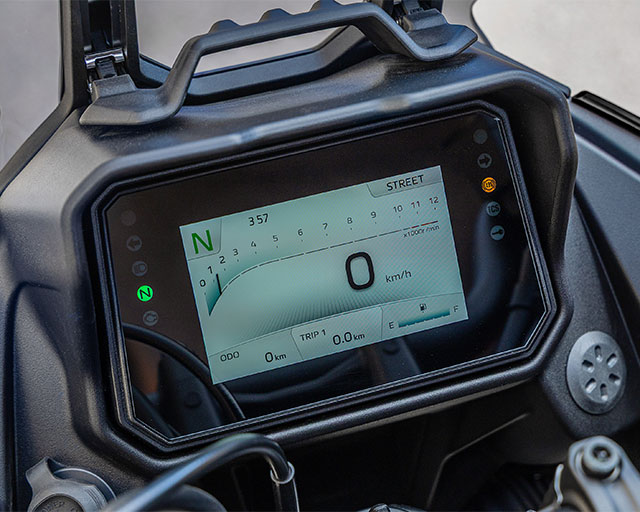 5in TFT with Connectivity                                                                                                                                                                                                                                 